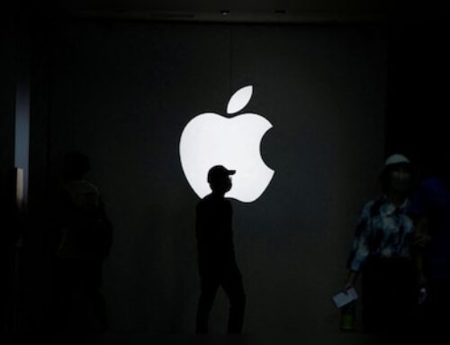 Apple shares back on the rise as AI...