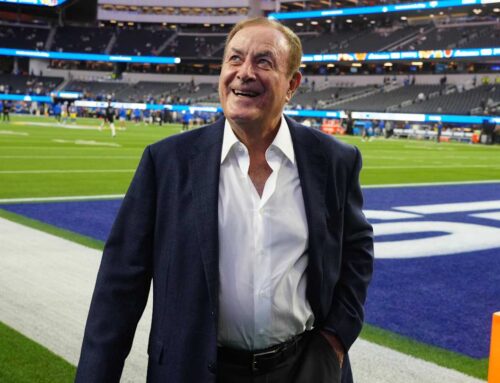 Al Michaels Hilariously Summed Up Bears-Seahawks Game With Perfect Baseball Joke