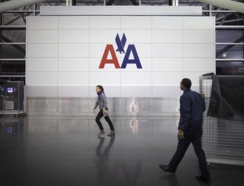 American Airlines stock rises on analyst upgrades By Investing.com