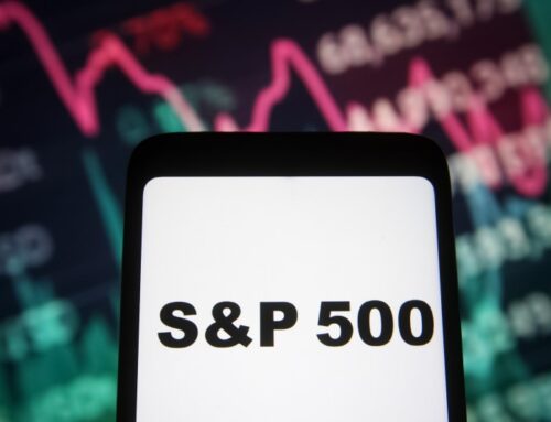 S&P 500 hits resistance, BTIG sees potential for a pullback By Investing.com