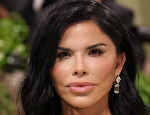 Lauren Sanchez looks phenomenal in plunging chainmail dress that commands attention