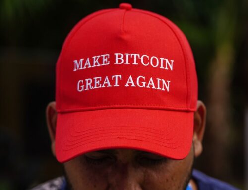 Bitcoin Lags Behind Gold as Trump’s Trade War Spurs Safe Haven Demand