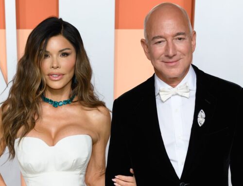 Jeff Bezos and Lauren Sánchez Sent Out Their Wedding Invites