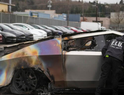 Fire Damages 4 Tesla Cybertrucks in Seattle