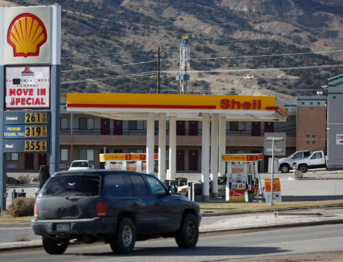 Democrats Propose $20K Fines for Gas Stations That Don’t Warn Customers About Climate Change