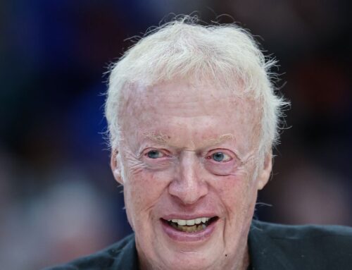 Phil Knight: ‘I No Longer Have Interest in Acquiring’ the Blazers