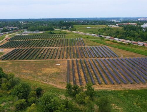 Iowa has launched its largest solar farm. What to know about the Alliant Energy project.