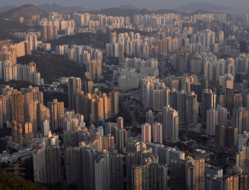China property investment falls 10.3% y/y in January-April