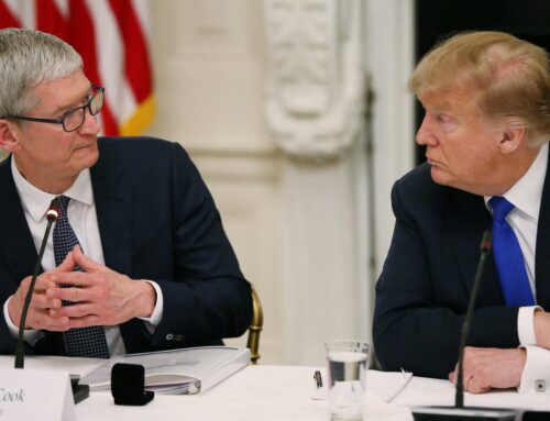 Apple stocks sink after Trump threatens 25 percent tariffs unless they build iPhones in Am
