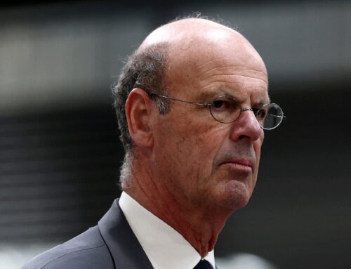 French finance minister criticises Sanofi’s $20 bln USA investment decision