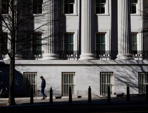 Investors shift away from US bond market on fears over Donald Trump’s policies
