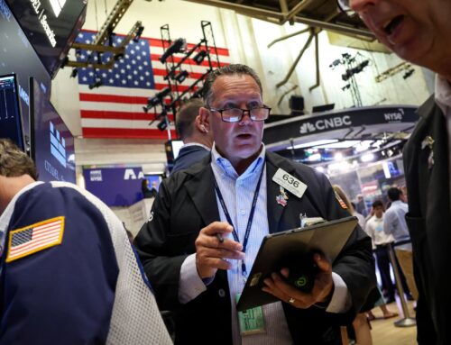 Jim Cramer says Apple needs to change course — plus, he highlights 2 stocks to buy now