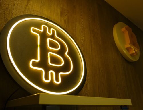 Bitcoin Network Activity Slows While Price Lingers Near Highs