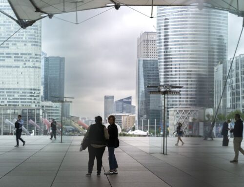 France Left Unloved by Investors as German Markets Power Ahead