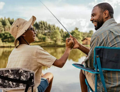 What is the origin of Father’s Day in the US, when is it celebrated, and why?