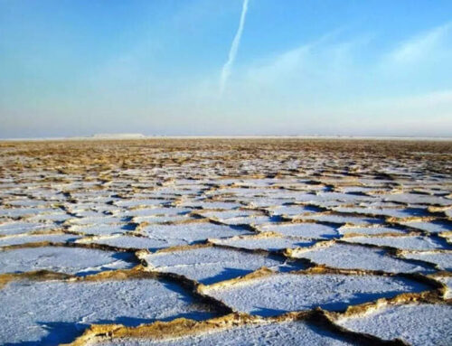 6 lakes around the world that are drying up due to environmental threats |