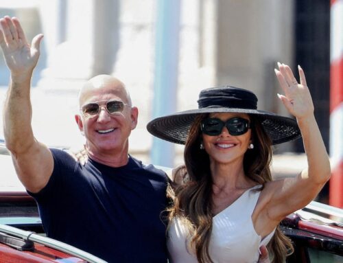 Bezos sells 3 million Amazon shares for 913 billion won after grand wedding in Venice