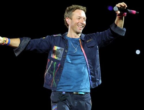 Chris Martin gives concertgoers warning before ‘Jumbotron Song’ following viral CEO video