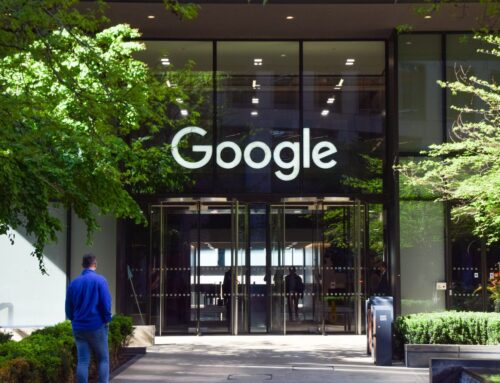 Alphabet Lands $10B Meta Cloud Deal–Is A Siri-Gemini Deal Close? (NASDAQ:GOOGL)