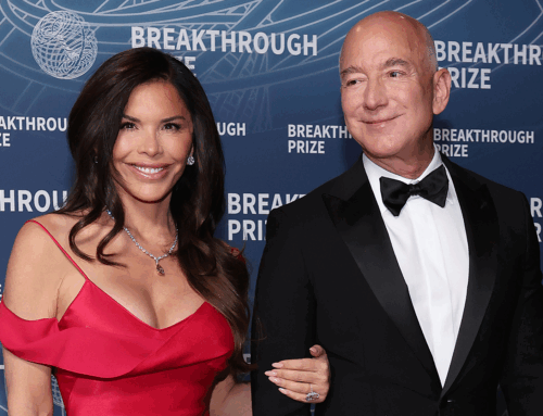 Jeff Bezos & Lauren Sanchez’s First Outing After His Mom’s Death Speaks Volumes About How