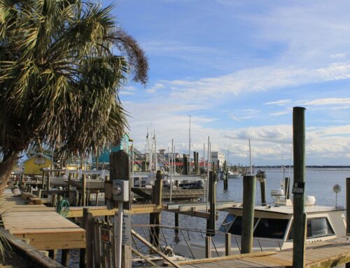 Gunman Fires on Riverside Bar in North Carolina From Boat, Killing 3