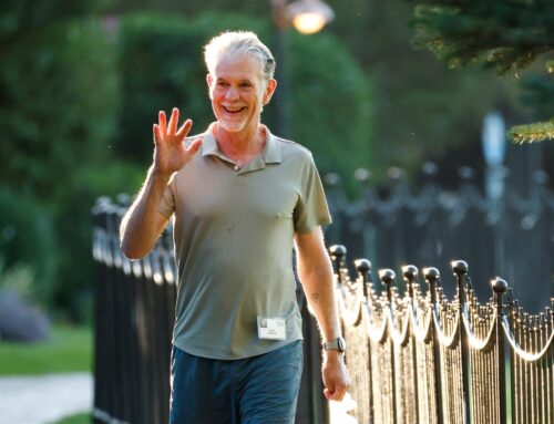 Netflix cofounder Reed Hastings is a fan of Trump’s $100,000 H-1B plan, and says it will e