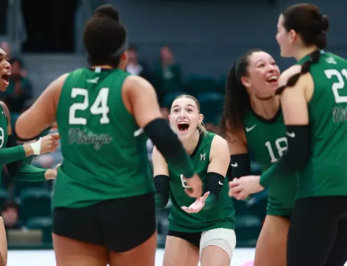 Vikings Unfazed in Raucous Environment, Complete First Road Sweep of Montana State since 2