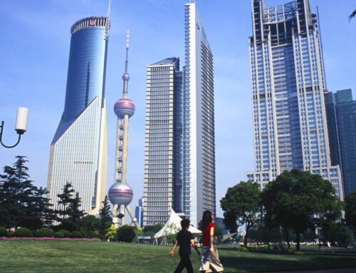 Foreign investors eye China one again — but capital controls and policy risks keep them on
