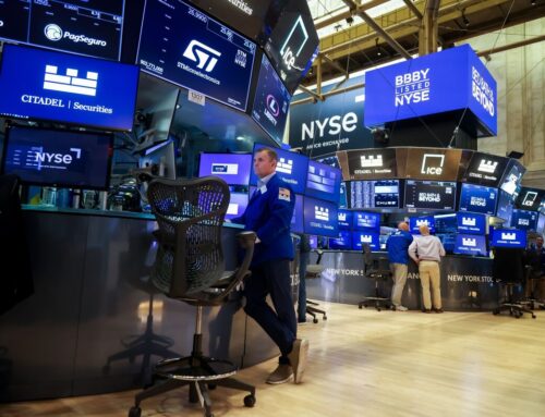 US Futures Rise on Tech Results After Downbeat Day: Markets Wrap