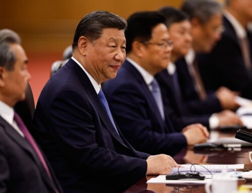 China Pushes Trump to Drop Curbs as it Dangles Investment Pledge
