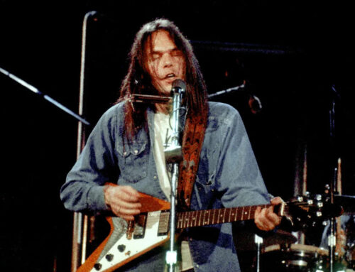 ’70s Folk Music Icon Pulls All Music From Amazon: ‘We All Have to Give Up Something’