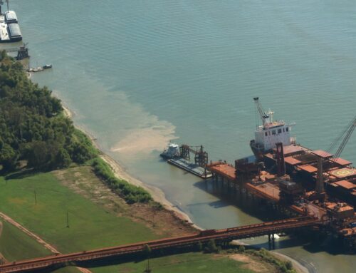 Runoff plume from Atalco alumina refinery into Mississippi River raises environmental conc