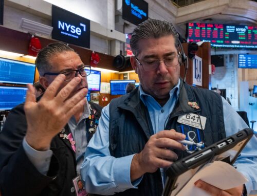 Here’s the strategy investing pros are recommending as AI bubble fears rise