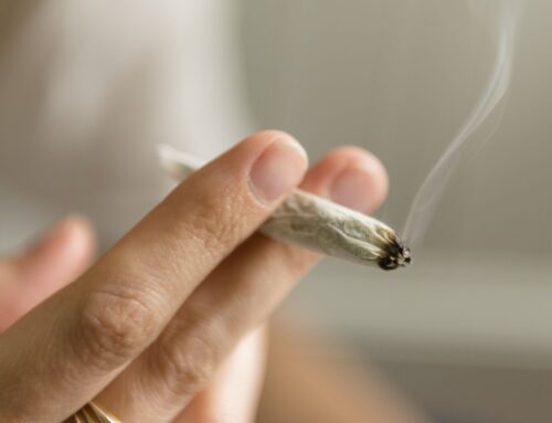 Don’t use cannabis during pregnancy or breastfeeding, leading OBGYN group says