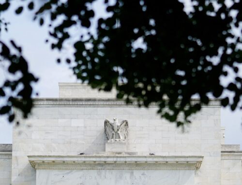 Foreign investors can exploit cheaper dollar hedges as Fed easing resumes
