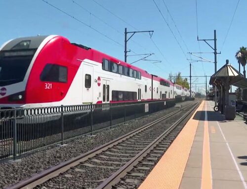 Caltrain electrified trains return power to grid, offsetting energy costs