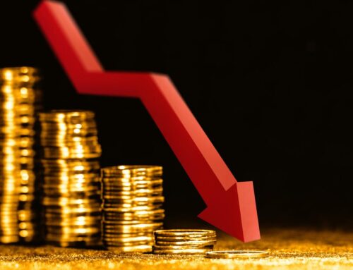Gold’s price is plunging. Here’s why (and what investors should do next).