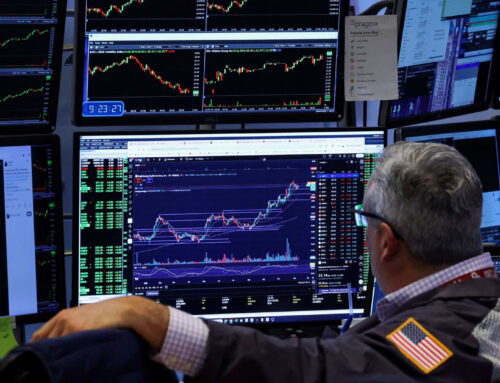 Hedge funds are still dumping stocks while retail investors keep the bull market alive