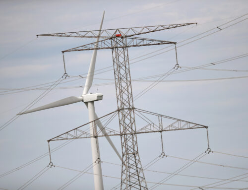 Illinois General Assembly Passes Energy Reform Act Aiming to Reduce Rates and Reach Clean