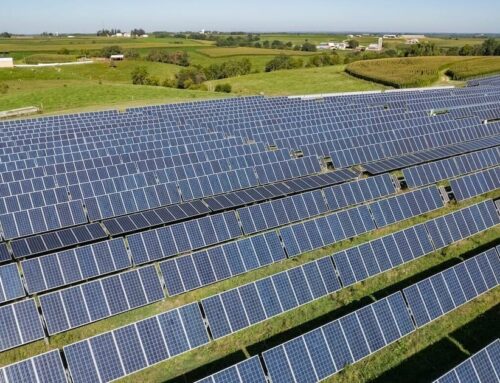 Wisconsin lawmakers look to break utility grip on community solar