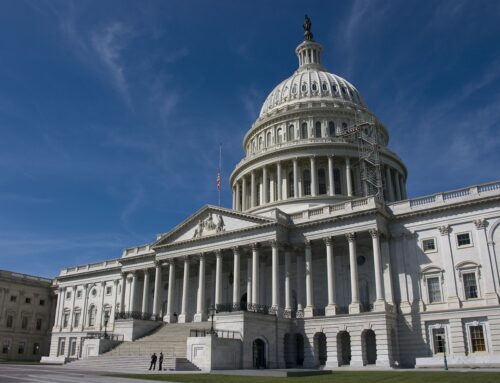 Treasury Secretary Bessent Hails Bitcoin’s Uptime, Criticizes Senate