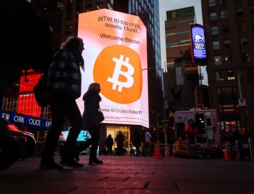 Bitcoin Breaches $86,000 While Sinking Toward Year’s Lows