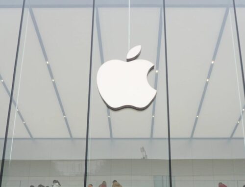 Gold hits new record, bitcoin slips, Apple’s China sales