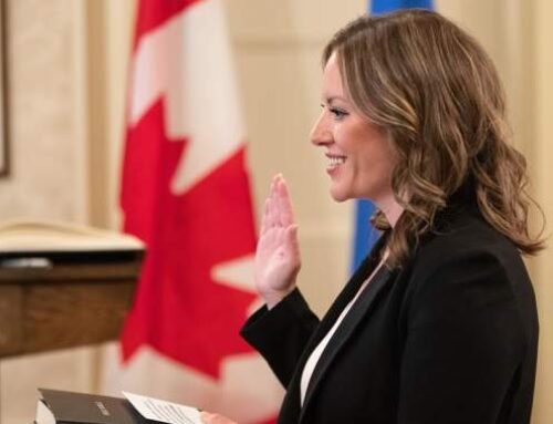 Environment Minister Rebecca Schulz quits cabinet, to leave soon as Alberta MLA