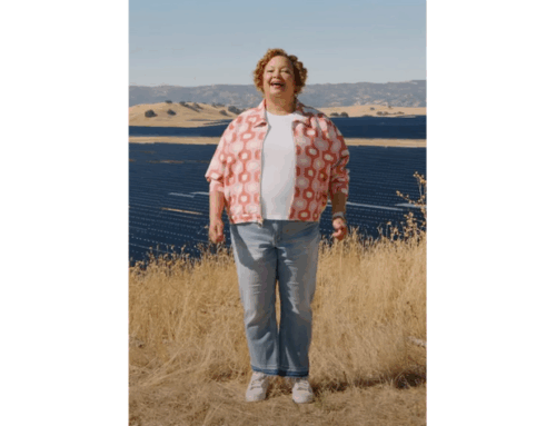 Lisa Jackson, Apple’s vice president for Environment, Policy, and Social Initiatives, to r