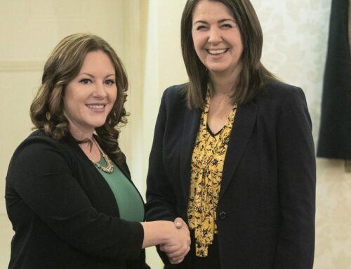 Alberta Environment Minister Rebecca Schulz quits cabinet, to leave soon as MLA