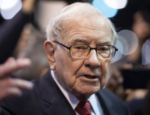 Warren Buffett dumps 2 investments he’s told Americans to buy for years. Should ordinary i