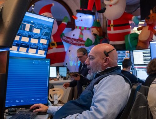 Brutal year for stock picking spurs trillion-dollar fund exodus