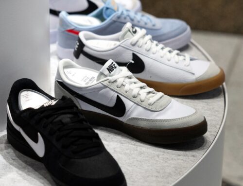 Apple’s Cook doubles Nike stake, endorses CEO Hill’s turnaround push