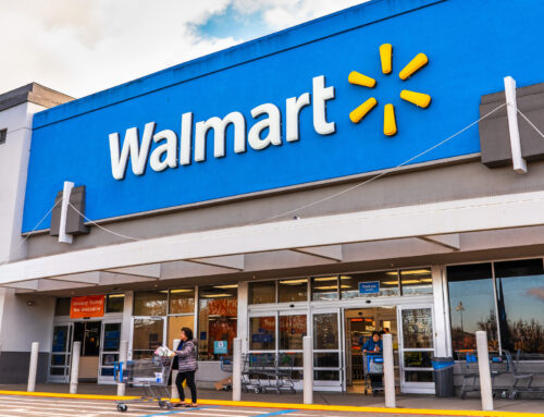Walmart Sees Online Sales Skyrocket in 2025 as it Takes on Amazon, but the Christmas Shopp